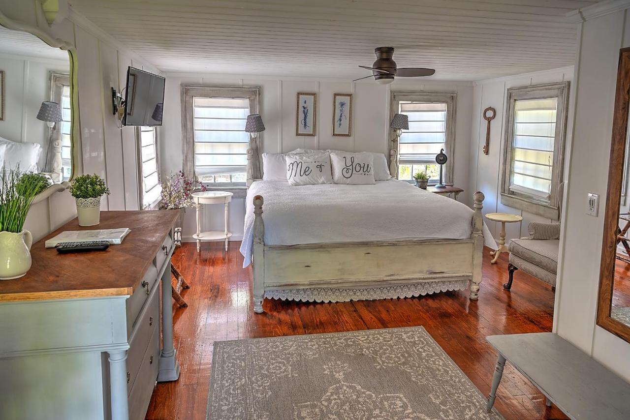 Open Gates Bed & Breakfast Darien Exterior photo
